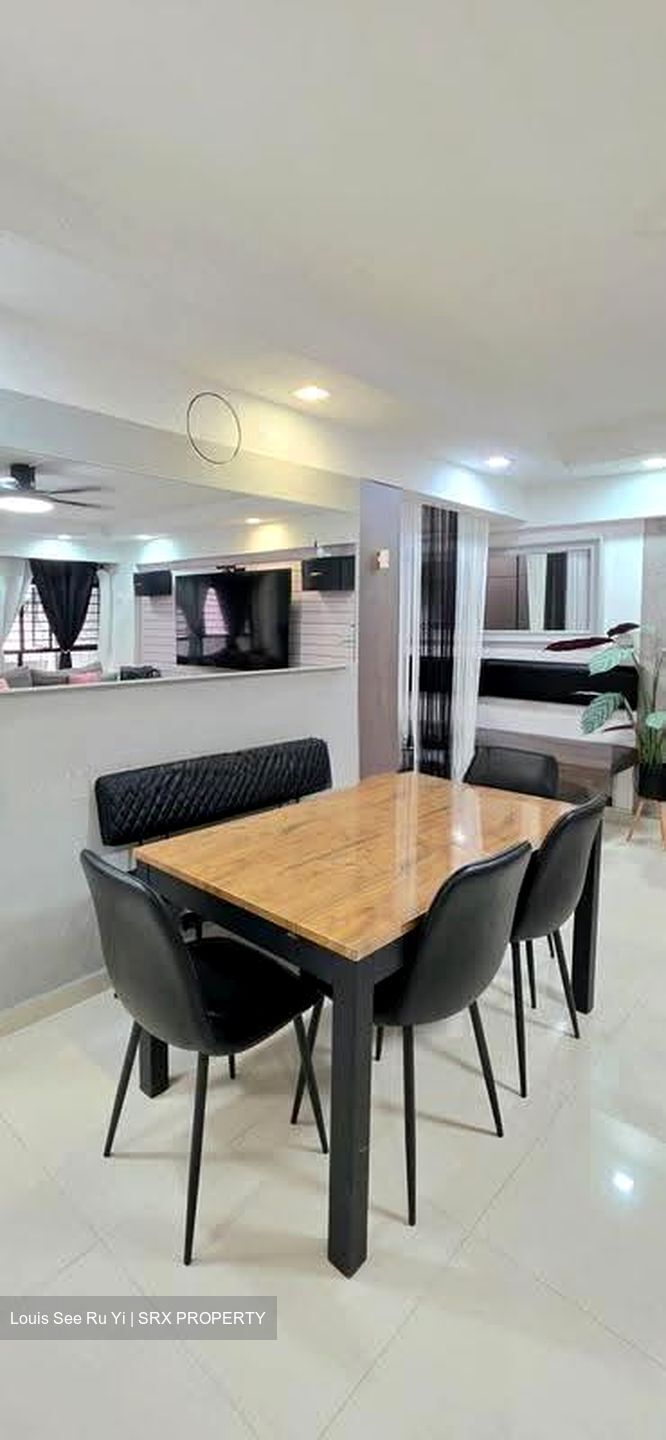 Blk 633 Jurong West Street 65 (Jurong West), HDB 5 Rooms #635528051